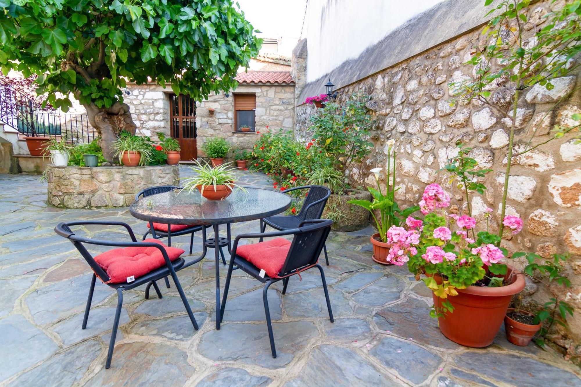 Apartamentos Rurales Tia Maria Mata de Alcantara Luaran gambar